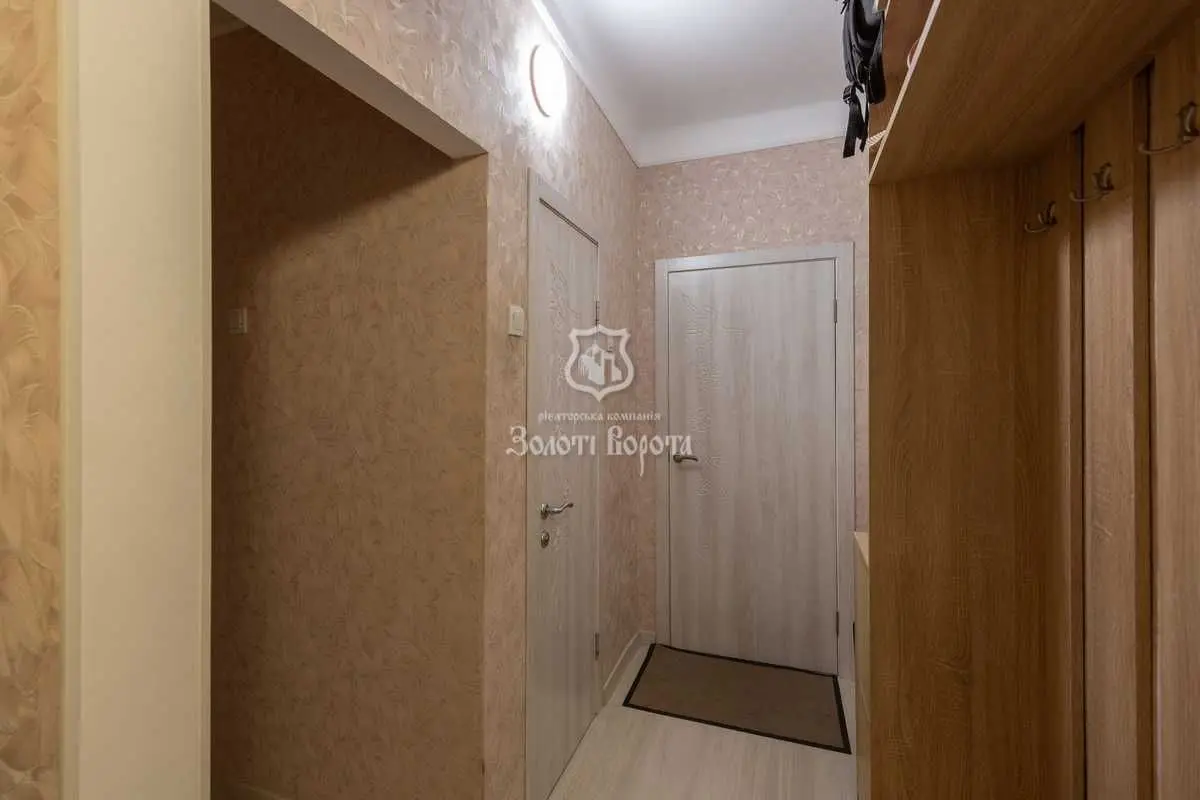 Фото Selling a 2-room apartment, 41.7 sq.m., Nauky Avenue 78 Kyiv, price: 70000 USD, code 7590