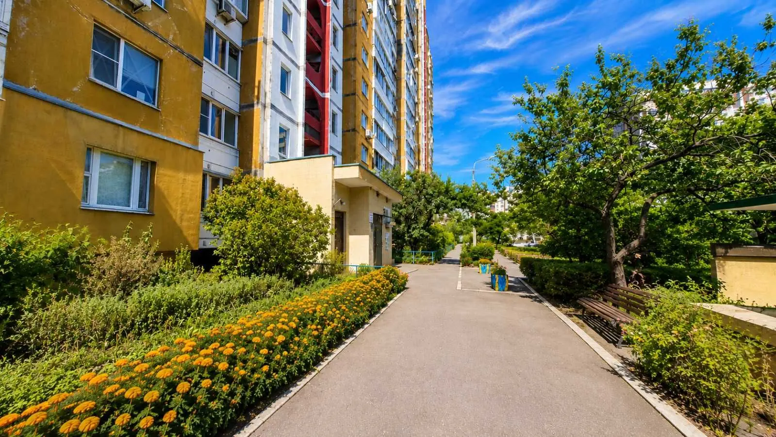 Фото Продаю 2 кімнатну квартиру, 50.7 кв. м, Володимира Висоцького бульв. 4 Київ, ціна: 54000 USD, код 7593