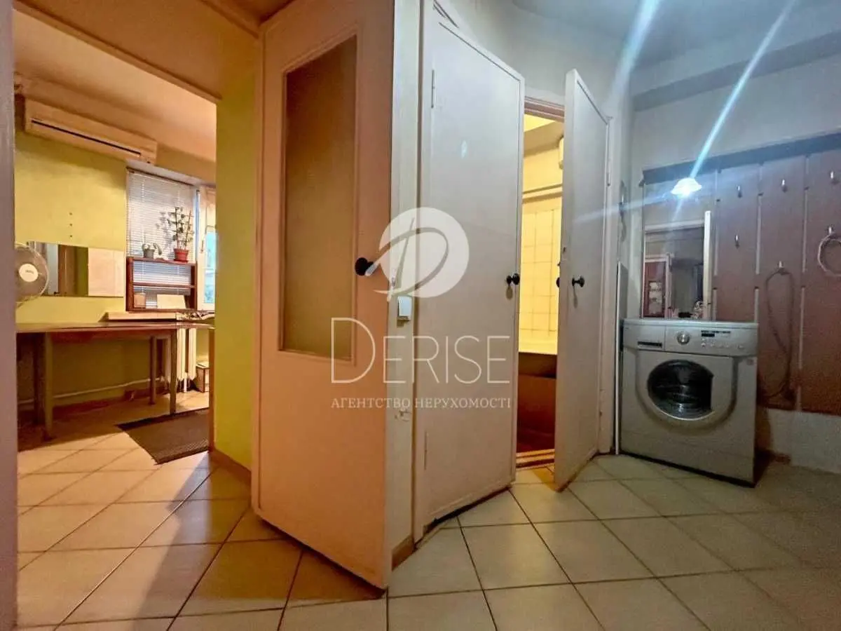 Фото Selling a 2-room apartment, 43.5 sq.m., Lavrska Street (Sichnevogo povstannya street) 4 Kyiv, price: 80000 USD, code 7597