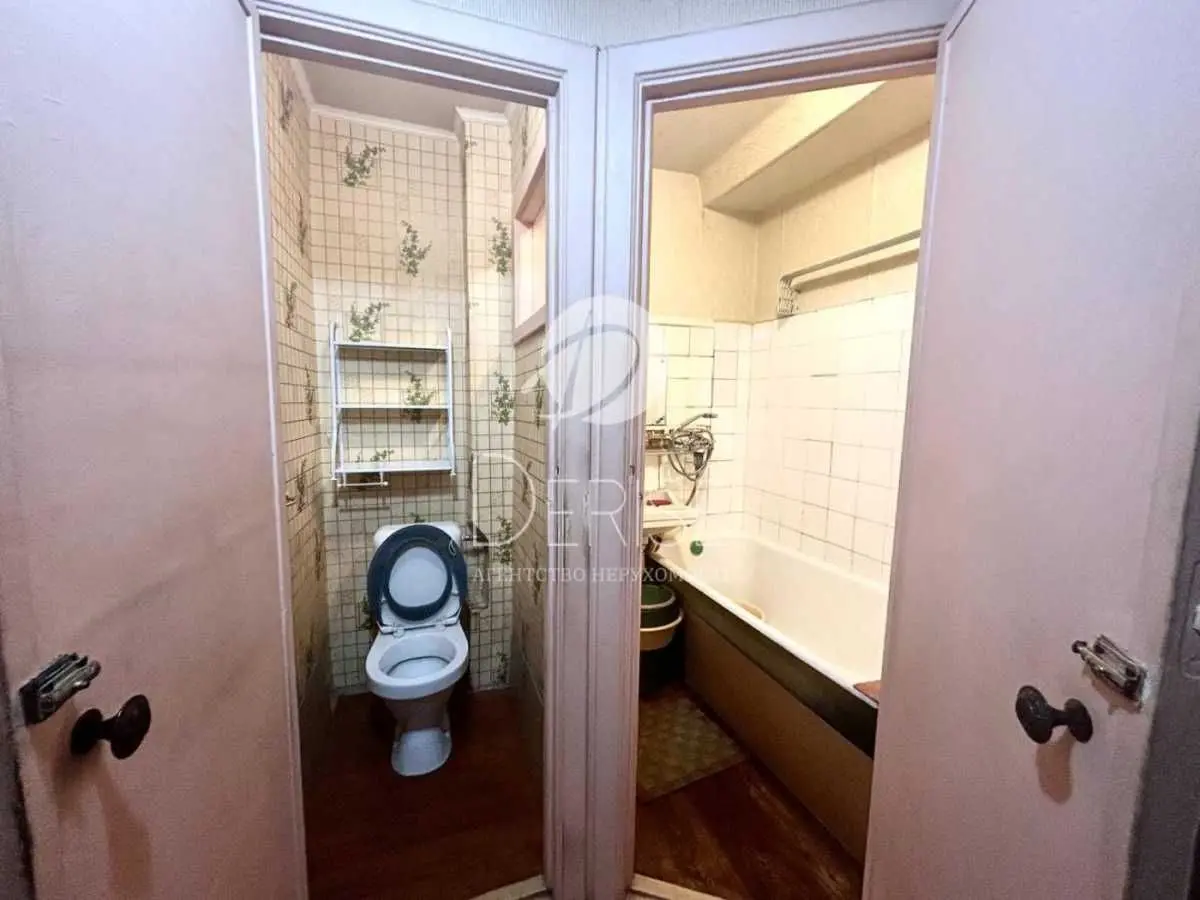 Фото Selling a 2-room apartment, 43.5 sq.m., Lavrska Street (Sichnevogo povstannya street) 4 Kyiv, price: 80000 USD, code 7597