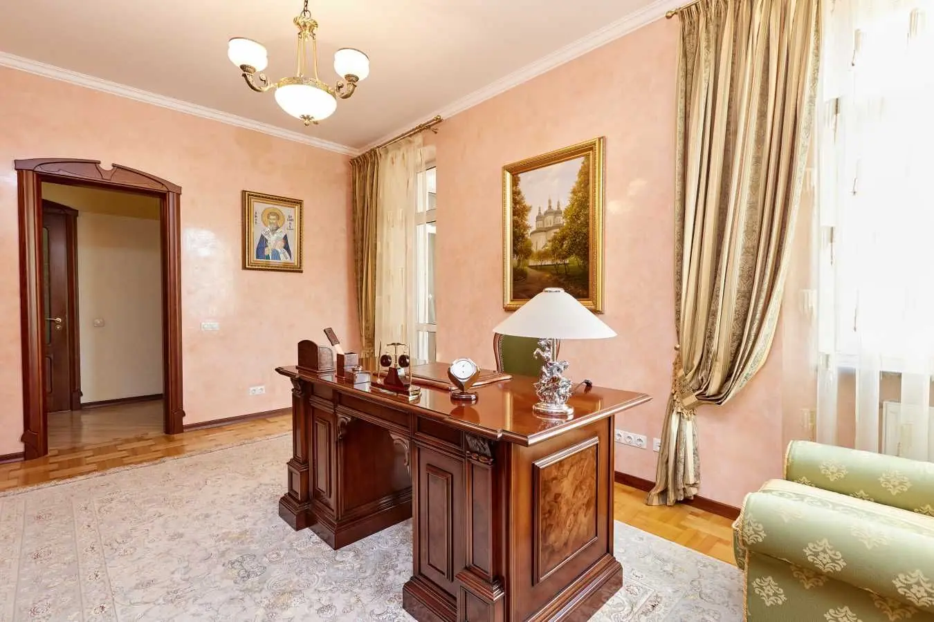 Фото Selling a 3-room apartment, 210 sq.m., Staronavodnytska Street 13 Kyiv, price: 500000 USD, code 7600