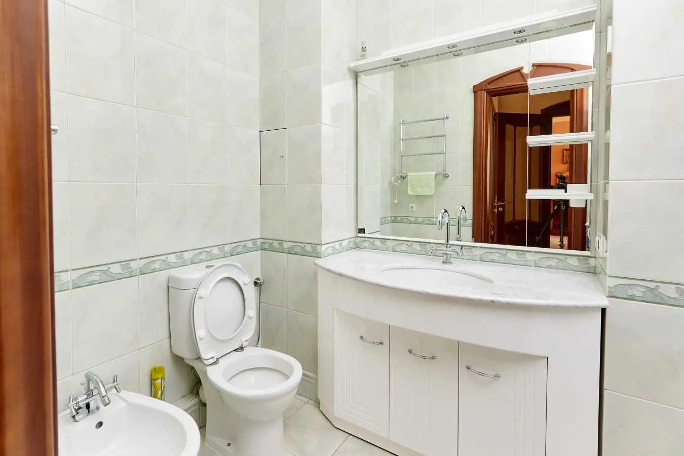 Фото Selling a 3-room apartment, 210 sq.m., Staronavodnytska Street 13 Kyiv, price: 500000 USD, code 7600