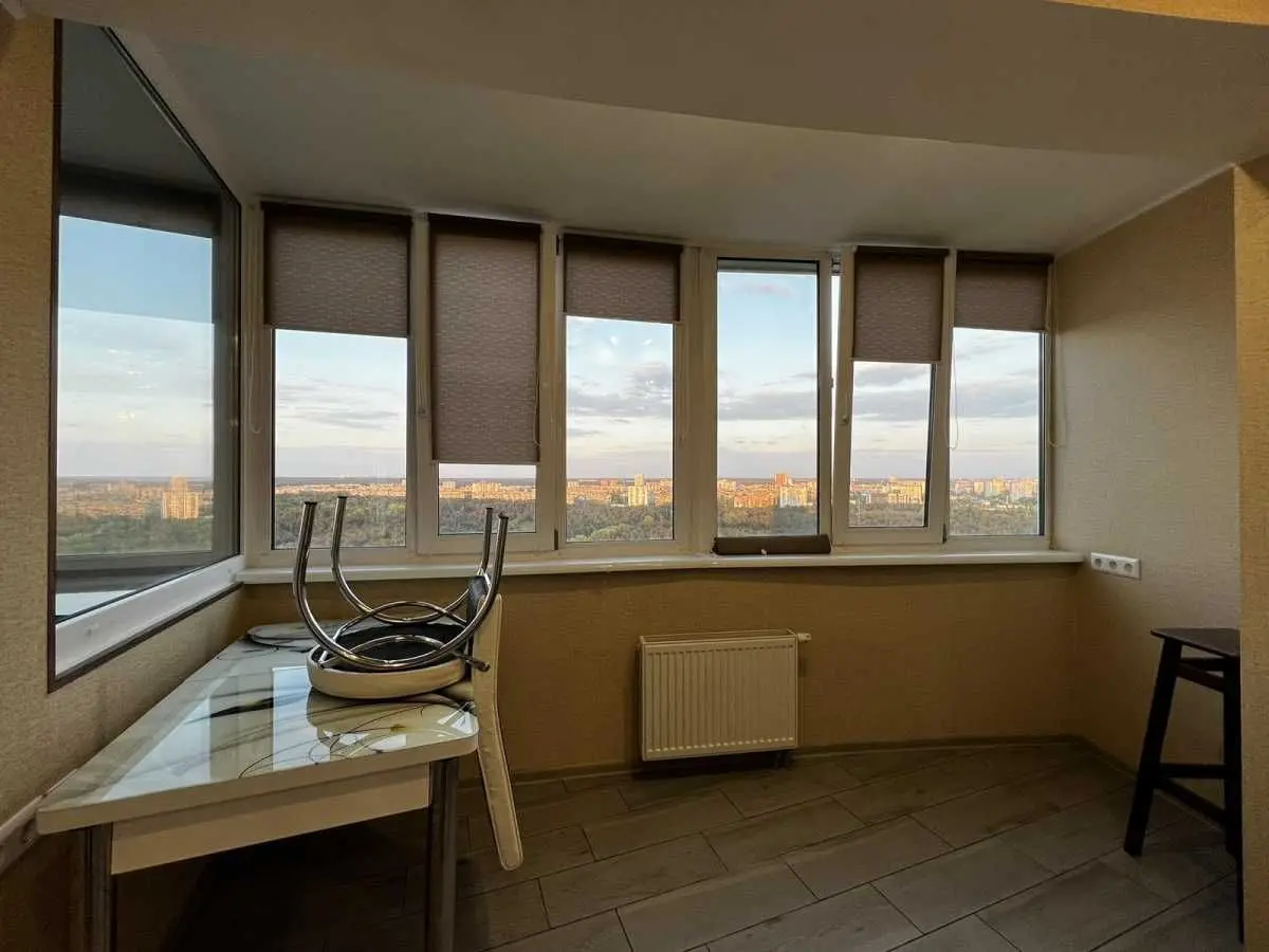 Фото Продаю 1 кімнатну квартиру, 62 кв. м, Петра Запорожця вул.  Київ, ціна: 87000 USD, код 7601