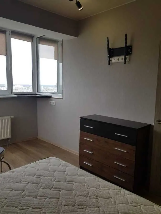 Фото Продаю 1 кімнатну квартиру, 62 кв. м, Петра Запорожця вул.  Київ, ціна: 87000 USD, код 7601