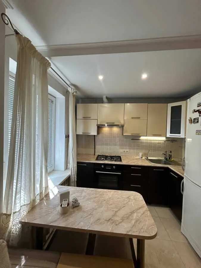 Фото Продаю 1 кімнатну квартиру, 35 кв. м, Новомостицька вул. 6 Київ, ціна: 59900 USD, код 7610