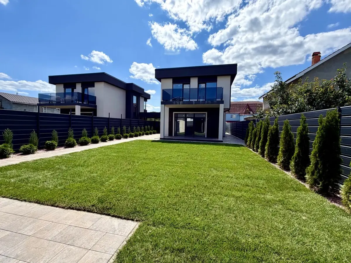 Фото Продаю будинок, 150 кв. м, Центральна вул.  Київ, ціна: 270000 $, код 7620