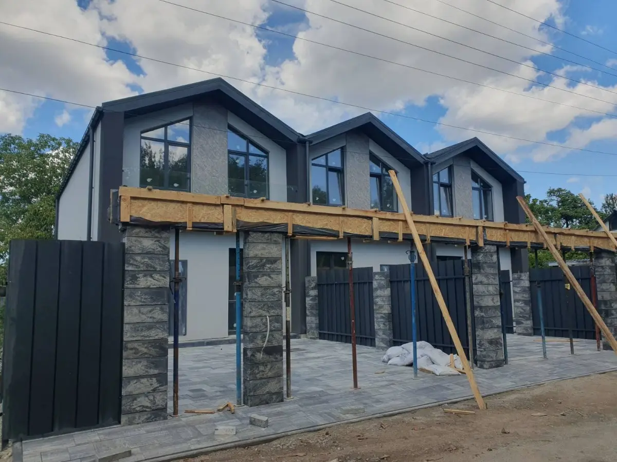 Фото Продаю дом, 120 кв. м, 61-я Садовая ул.  Киев, цена: 130000 $, код 4373