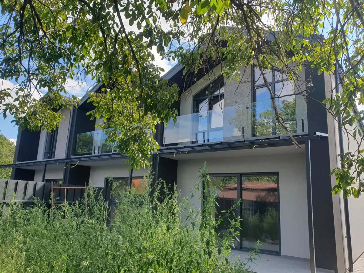 Фото Продаю дом, 120 кв. м, 61-я Садовая ул.  Киев, цена: 130000 $, код 4373