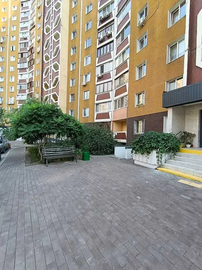 Фото Продаю 2-комнатную квартиру, 56.4 кв. м, Анны Ахматовой ул. 43 Киев, цена: 107000 USD, код 7623