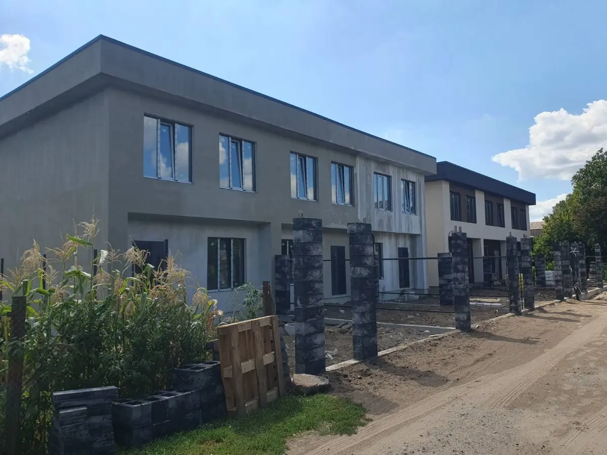 Фото Продаю дом, 120 кв. м, 62-я Садовая ул.  Киев, цена: 100000 $, код 4378