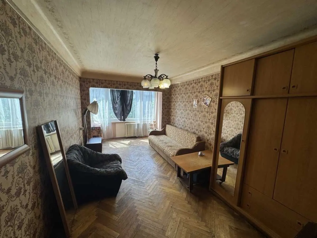 Фото Продаю 3 кімнатну квартиру, 66 кв. м, Верховинна вул. 80 Київ, ціна: 62000 USD, код 7626