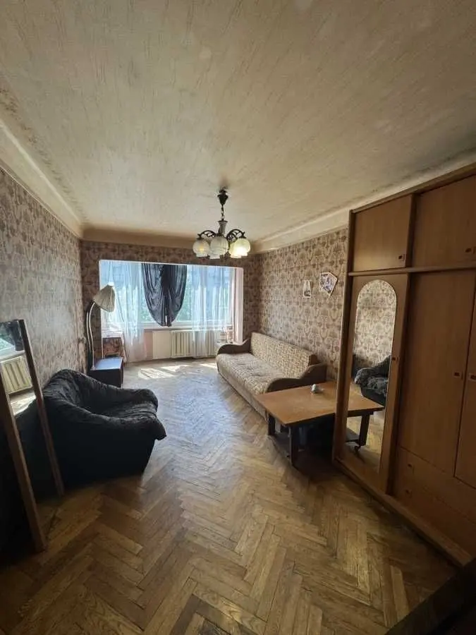 Фото Продаю 3 кімнатну квартиру, 66 кв. м, Верховинна вул. 80 Київ, ціна: 62000 USD, код 7626