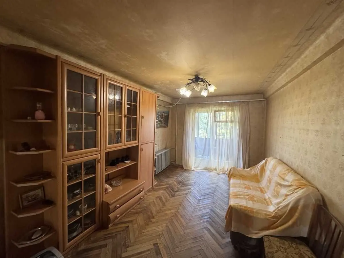 Фото Продаю 3 кімнатну квартиру, 66 кв. м, Верховинна вул. 80 Київ, ціна: 62000 USD, код 7626