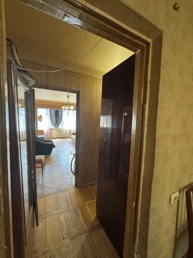 Фото Продаю 3 кімнатну квартиру, 66 кв. м, Верховинна вул. 80 Київ, ціна: 62000 USD, код 7626