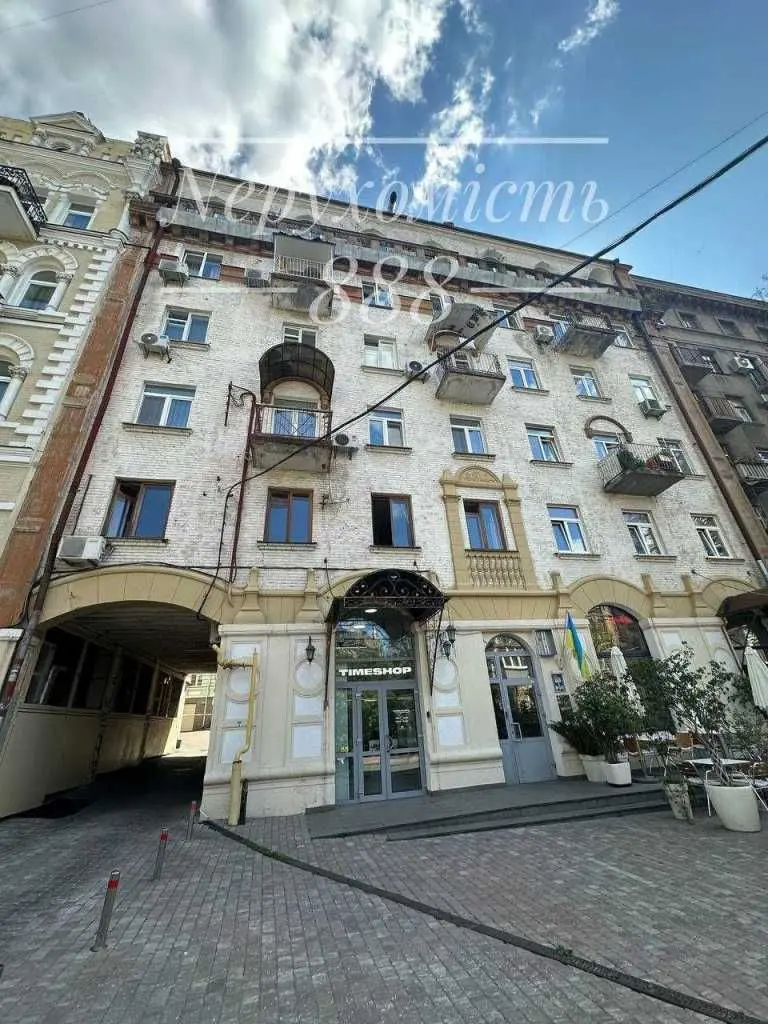 Фото Продаю 2 кімнатну квартиру, 50 кв. м, Івана Франка вул.  Київ, ціна: 218000 USD, код 7627