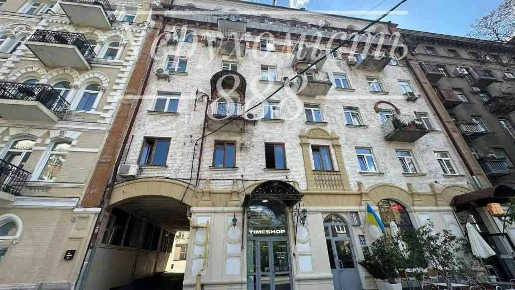 Фото Продаю 2 кімнатну квартиру, 50 кв. м, Івана Франка вул.  Київ, ціна: 218000 USD, код 7627