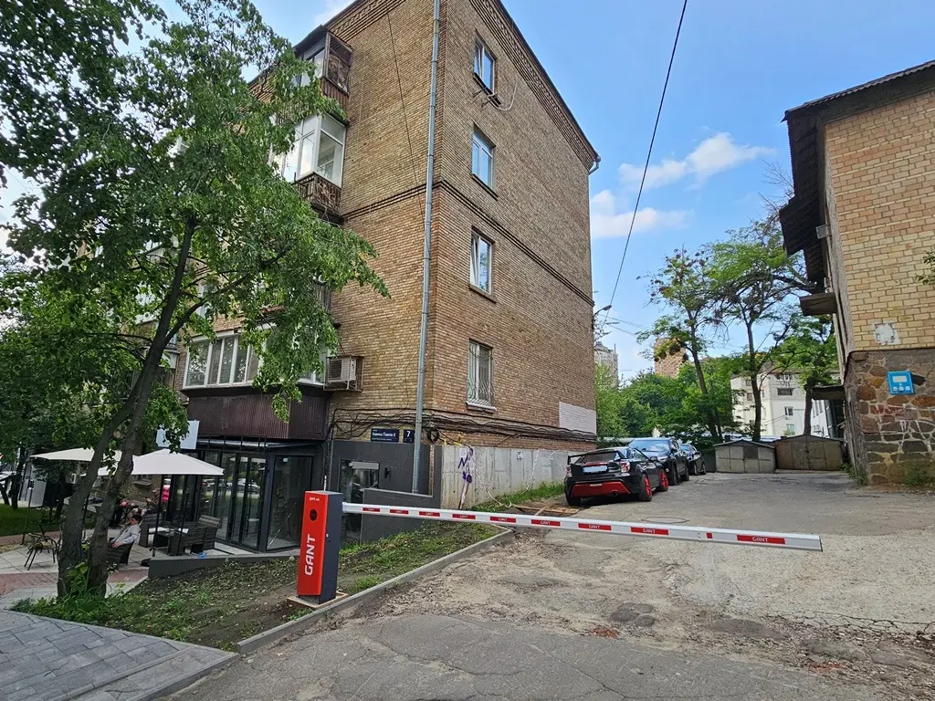 Фото Продаю 3-комнатную квартиру, 70 кв. м, Иоанна Павла II ул. (Патриса Лумумбы) 7 Киев, цена: 133000 $, код 2868