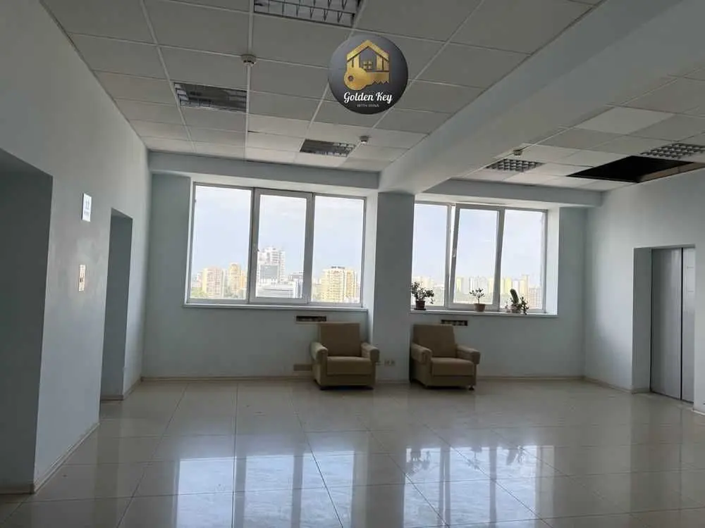 Фото Продаю офіс, 40.9 кв. м, Євгена Сверстюка вул.  Київ, ціна: 25000 USD, код 7634