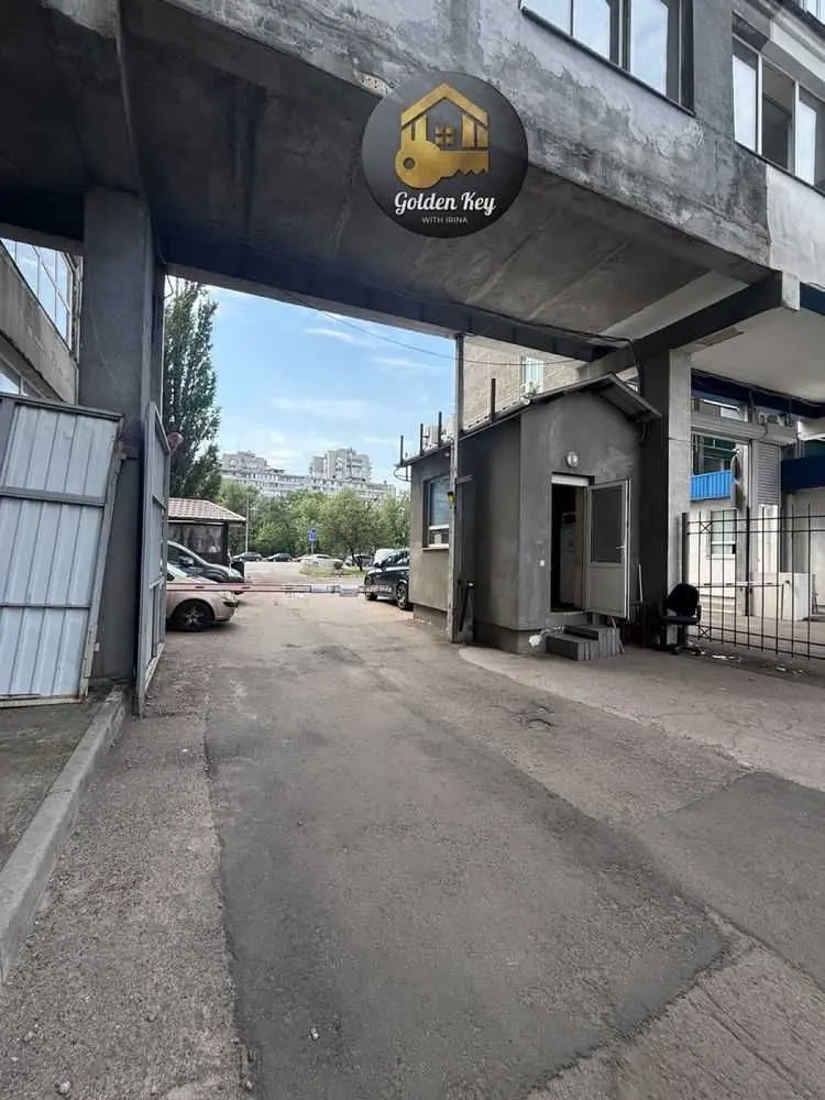 Фото Продаю офіс, 40.9 кв. м, Євгена Сверстюка вул.  Київ, ціна: 25000 USD, код 7634