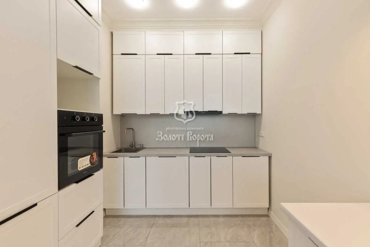Фото Продаю 2 кімнатну квартиру, 57.6 кв. м, Річна вул. 4 Київ, ціна: 150000 USD, код 7642