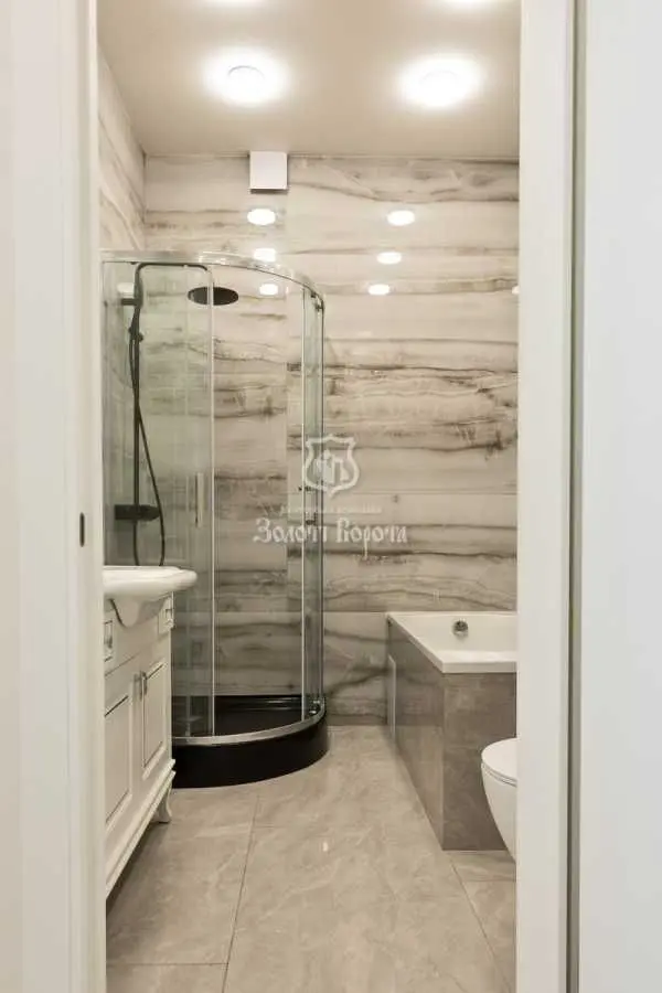 Фото Продаю 2 кімнатну квартиру, 57.6 кв. м, Річна вул. 4 Київ, ціна: 150000 USD, код 7642
