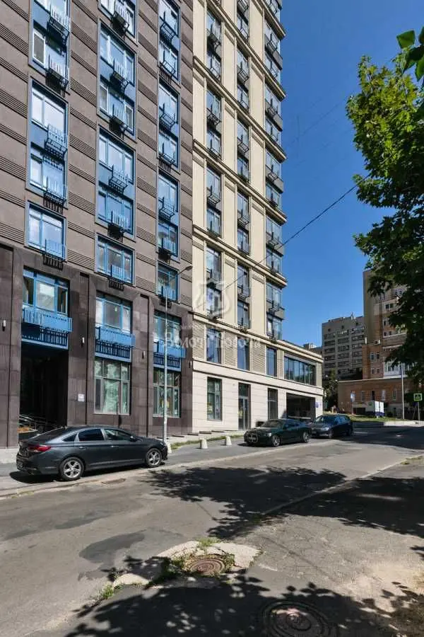 Фото Продаю 2 кімнатну квартиру, 57.6 кв. м, Річна вул. 4 Київ, ціна: 150000 USD, код 7642