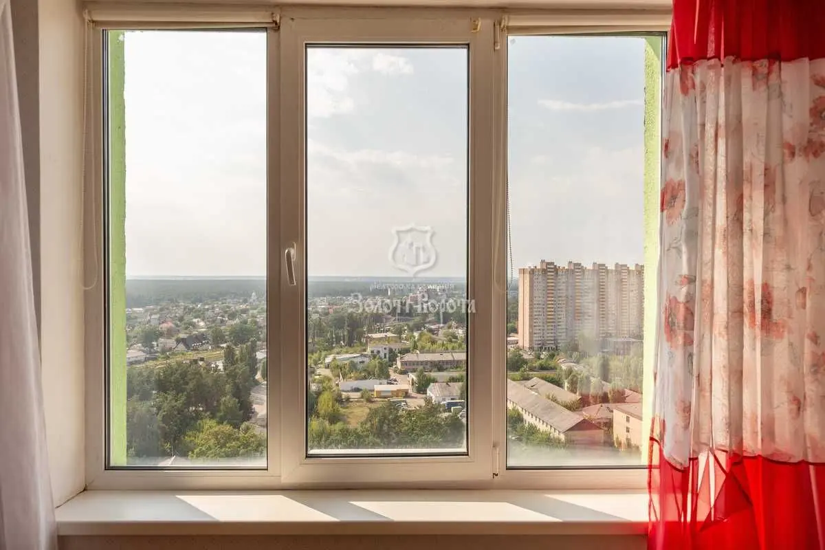 Фото Продаю 1 кімнатну квартиру, 29 кв. м, Пономарьова вул.  Коцюбинське, ціна: 45000 USD, код 7644