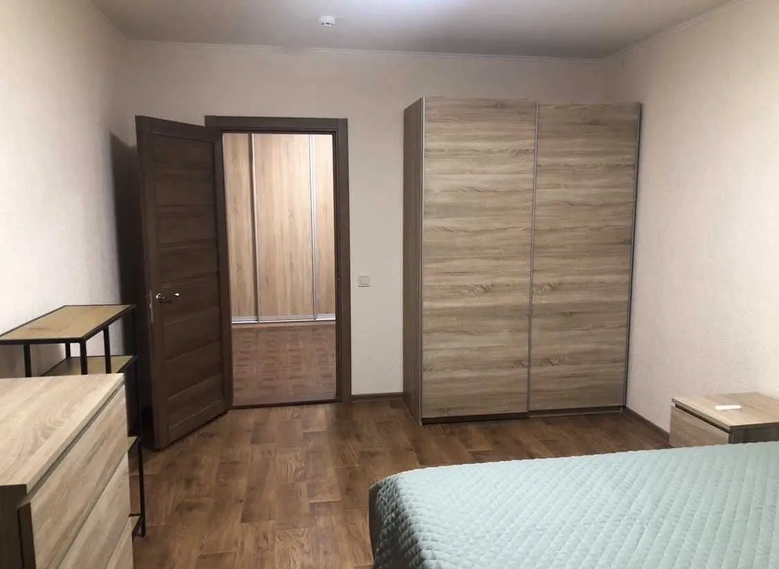 Фото Продаю 1 кімнатну квартиру, 49 кв. м, Ревуцького вул. 54 Київ, ціна: 73000 USD, код 7646