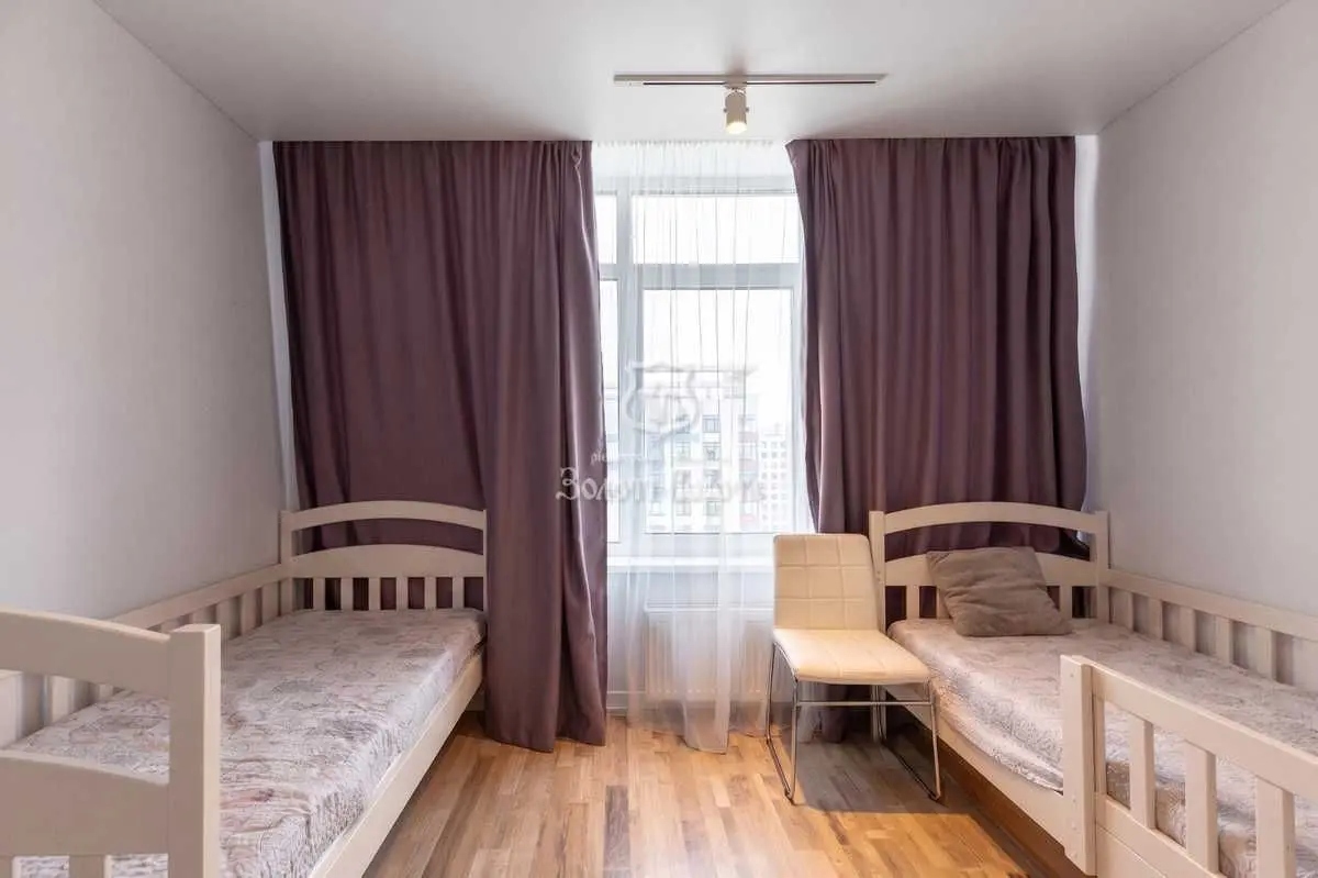 Фото Продаю 2 кімнатну квартиру, 67.7 кв. м, Євгена Сверстюка вул. 6а Київ, ціна: 159000 USD, код 7647