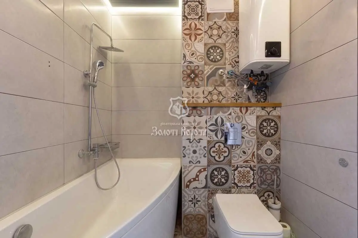 Фото Продаю 2 кімнатну квартиру, 67.7 кв. м, Євгена Сверстюка вул. 6а Київ, ціна: 159000 USD, код 7647