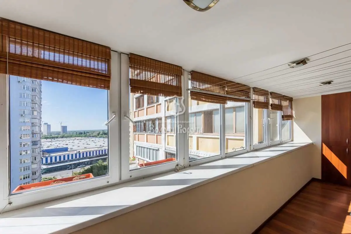 Фото Продаю 1-комнатную квартиру, 76 кв. м, Петра Григоренко просп. 38 Киев, цена: 114000 USD, код 7650