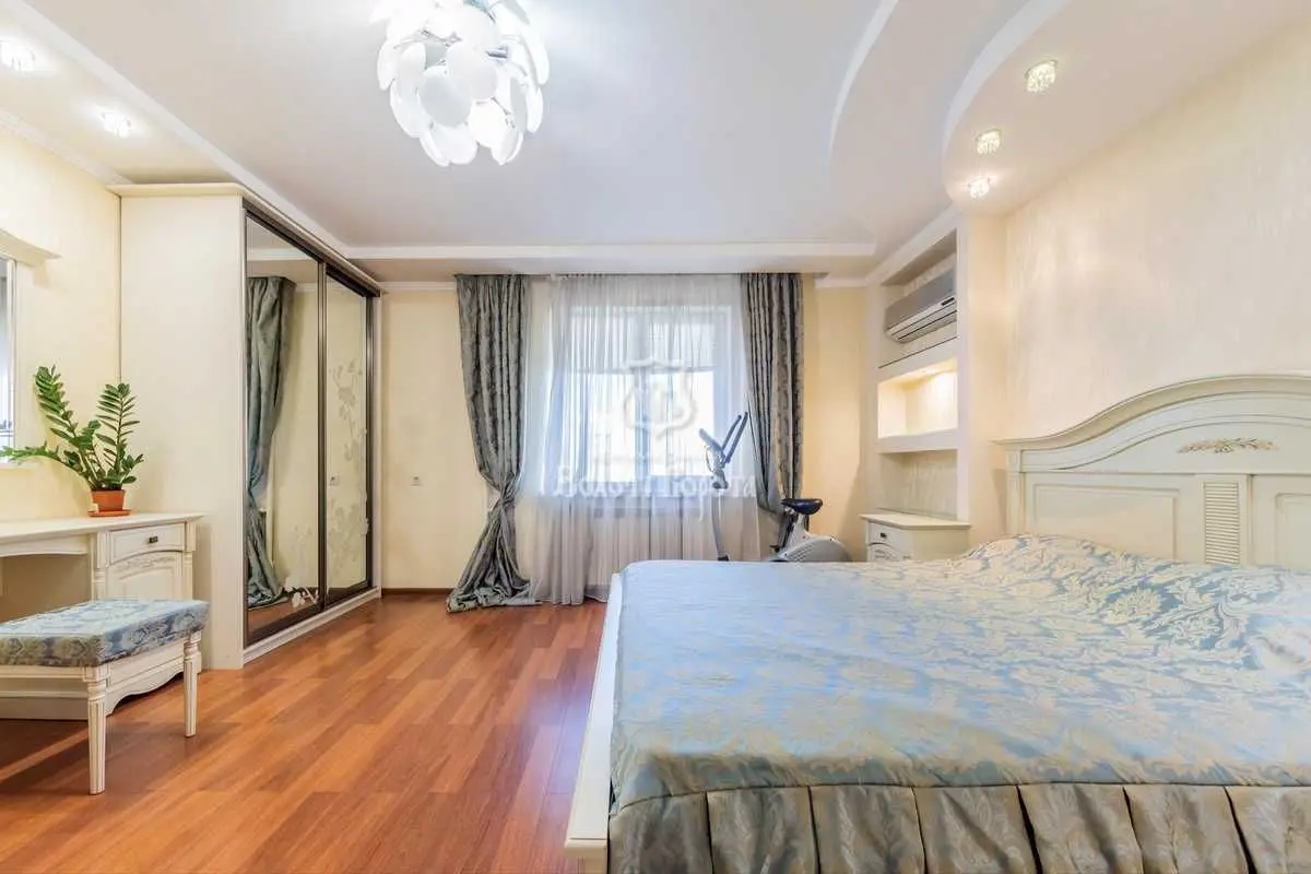 Фото Продаю 1-комнатную квартиру, 76 кв. м, Петра Григоренко просп. 38 Киев, цена: 114000 USD, код 7650