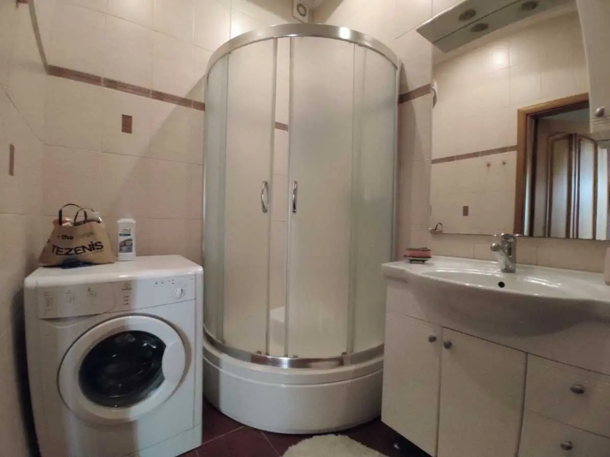 Фото Продаю 1-комнатную квартиру, 52 кв. м, Иорданская ул. (Лайоша Гавро)  Киев, цена: 120000 USD, код 7651