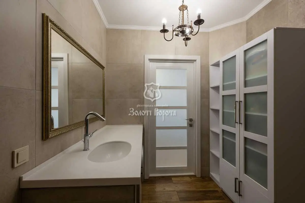 Фото Продаю 2 кімнатну квартиру, 71 кв. м, Шалімова Академіка вул. 69б Софіївська Борщагівка, ціна: 135000 USD, код 7654
