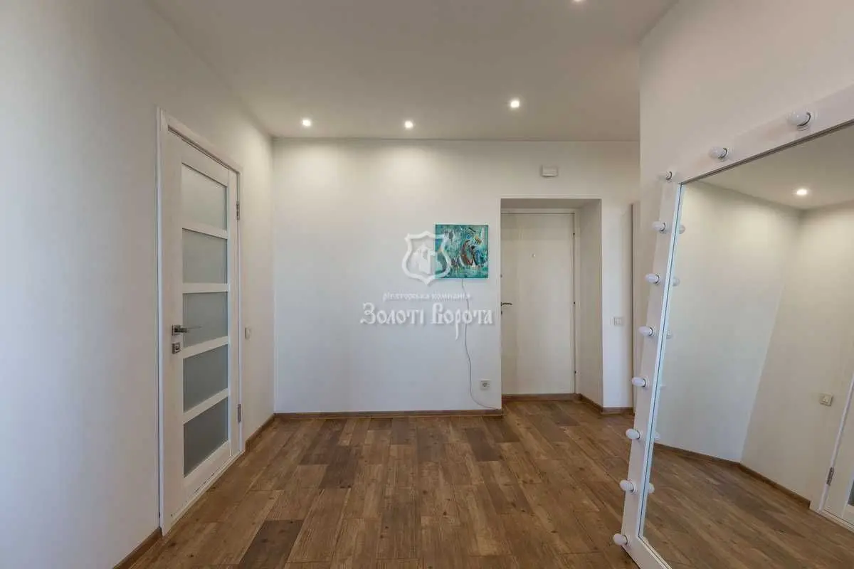 Фото Продаю 2 кімнатну квартиру, 71 кв. м, Шалімова Академіка вул. 69б Софіївська Борщагівка, ціна: 135000 USD, код 7654