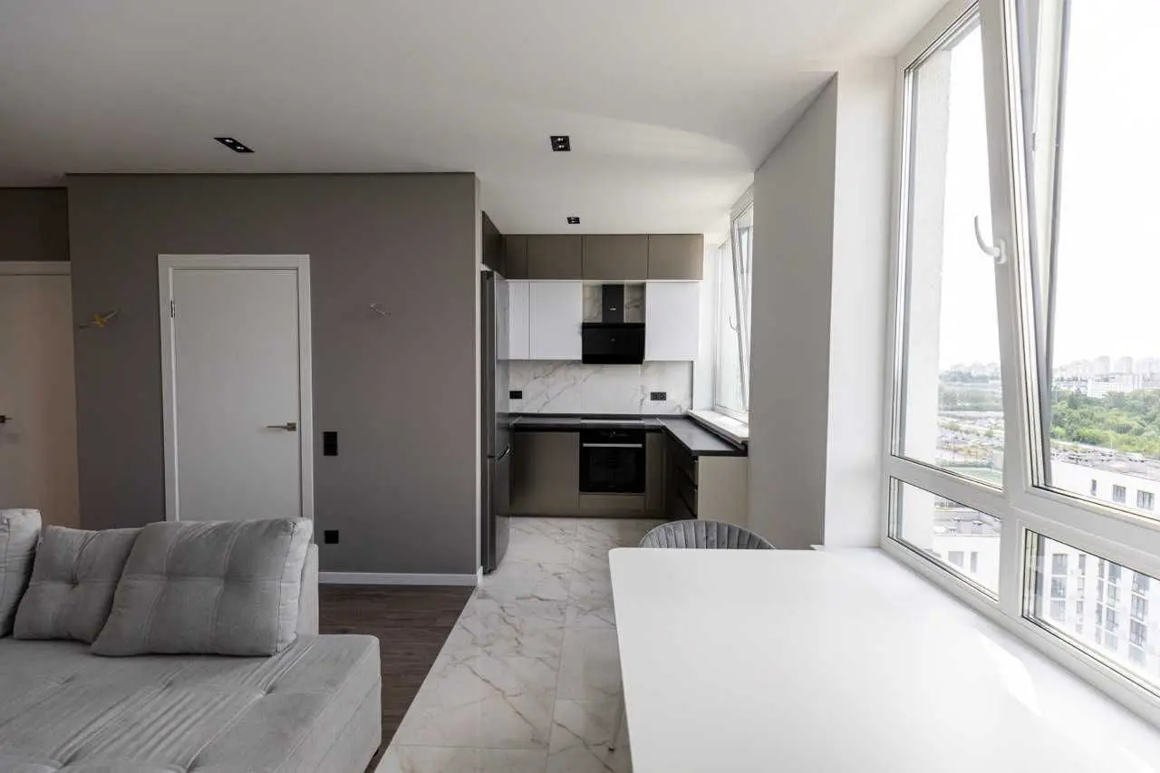Фото Rent a 3-room apartment, Salyutnyi proyizd (Saliutnyi Lane)  Kyiv for long-term rent, price: 1150 USD, code 7655