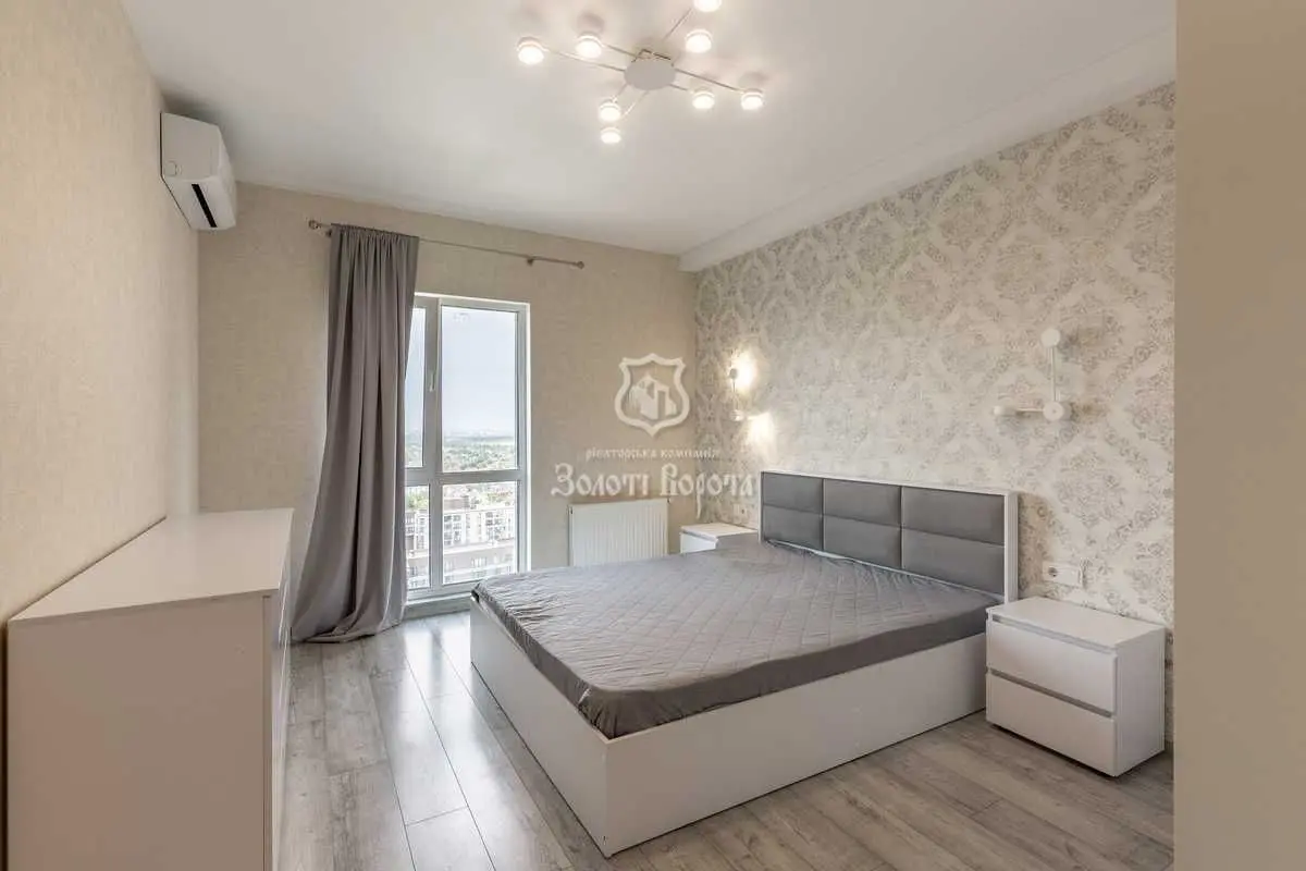Фото Продаю 1 кімнатну квартиру, 41.1 кв. м, Михайла Максимовича вул. (Онуфрія Трутенка)  Київ, ціна: 78000 USD, код 7656