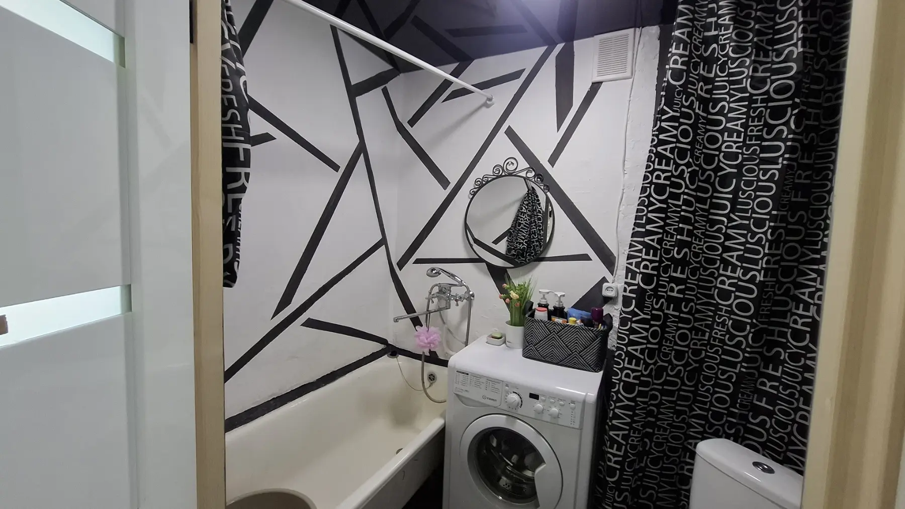 Фото Selling a 1-room apartment, 33 sq.m., Saltivske Highway 240в Kharkiv, price: 29000 $, code 7658