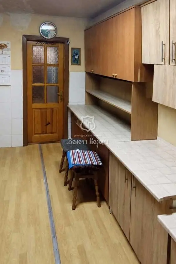 Фото Продаю 5 кімнатну квартиру, 23 кв. м, Тампере вул. 10 Київ, ціна: 20000 USD, код 7660