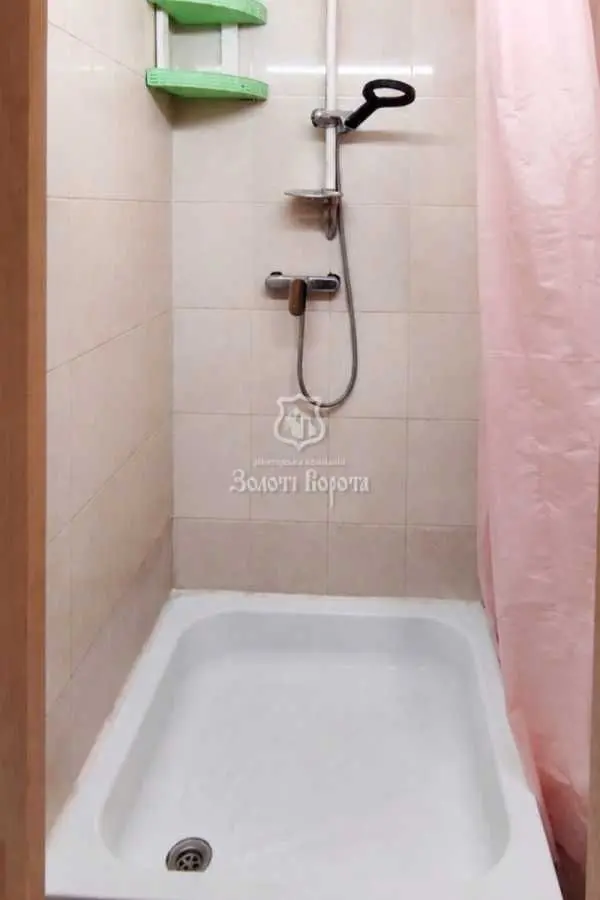 Фото Продаю 5 кімнатну квартиру, 23 кв. м, Тампере вул. 10 Київ, ціна: 20000 USD, код 7660
