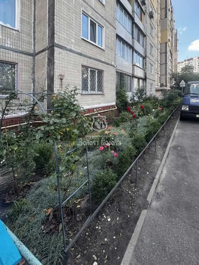 Фото Продаю 2 кімнатну квартиру, 50.2 кв. м, Тростянецька вул. 3 Київ, ціна: 58000 USD, код 7665