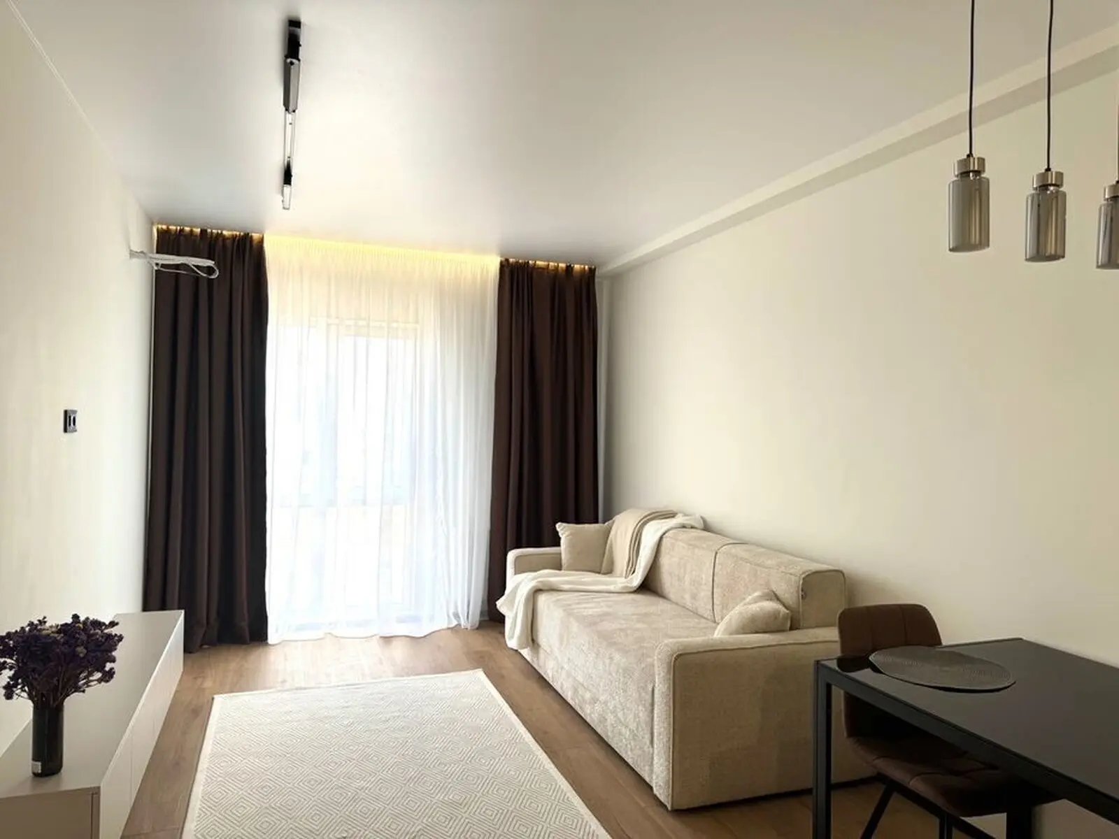 Фото Selling a 1-room apartment, 41 sq.m., Mykhaila Maksymovycha Street (Onufriia Trutenka Street) 24 Kyiv, price: 116500 $, code 7679