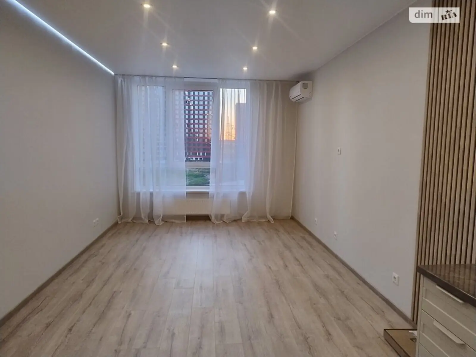 Фото Продаю 1 кімнатну квартиру, 43 кв. м, Всеволода Змієнка вул.  Київ, ціна: 118000 $, код 7680