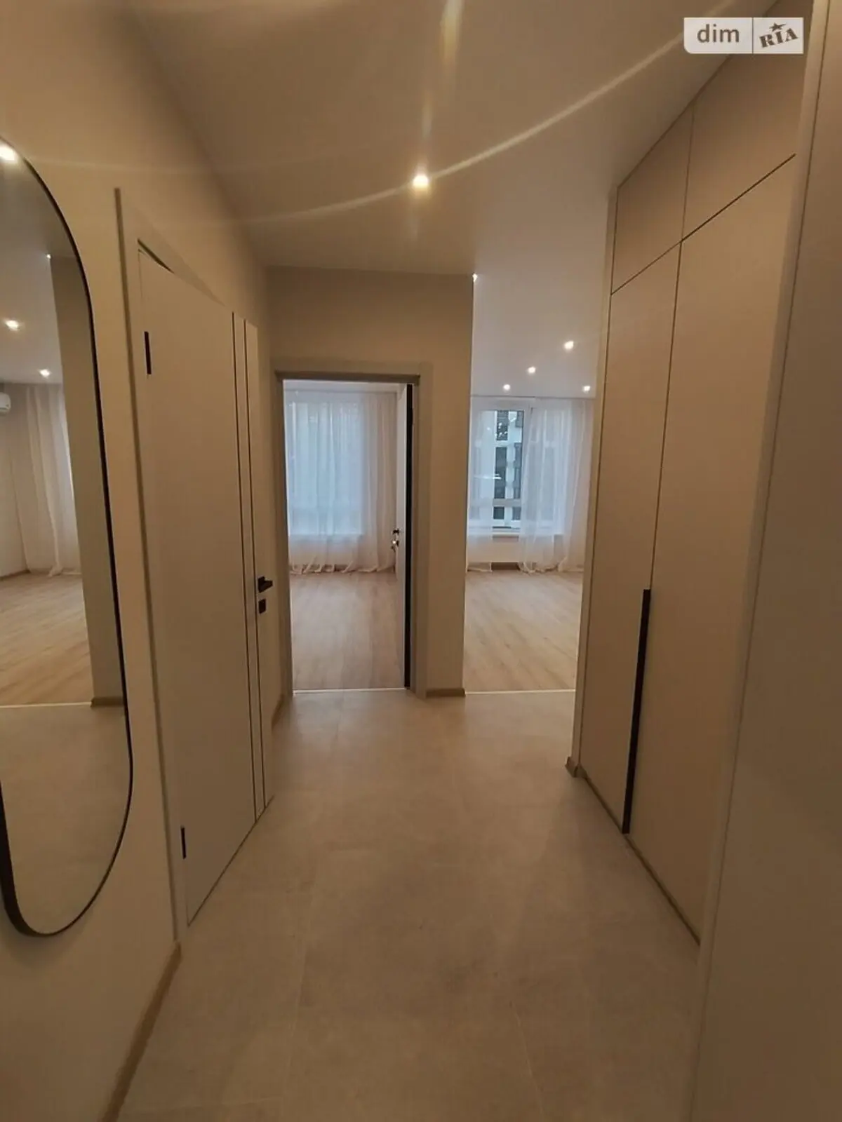 Фото Продаю 1 кімнатну квартиру, 43 кв. м, Всеволода Змієнка вул.  Київ, ціна: 118000 $, код 7680