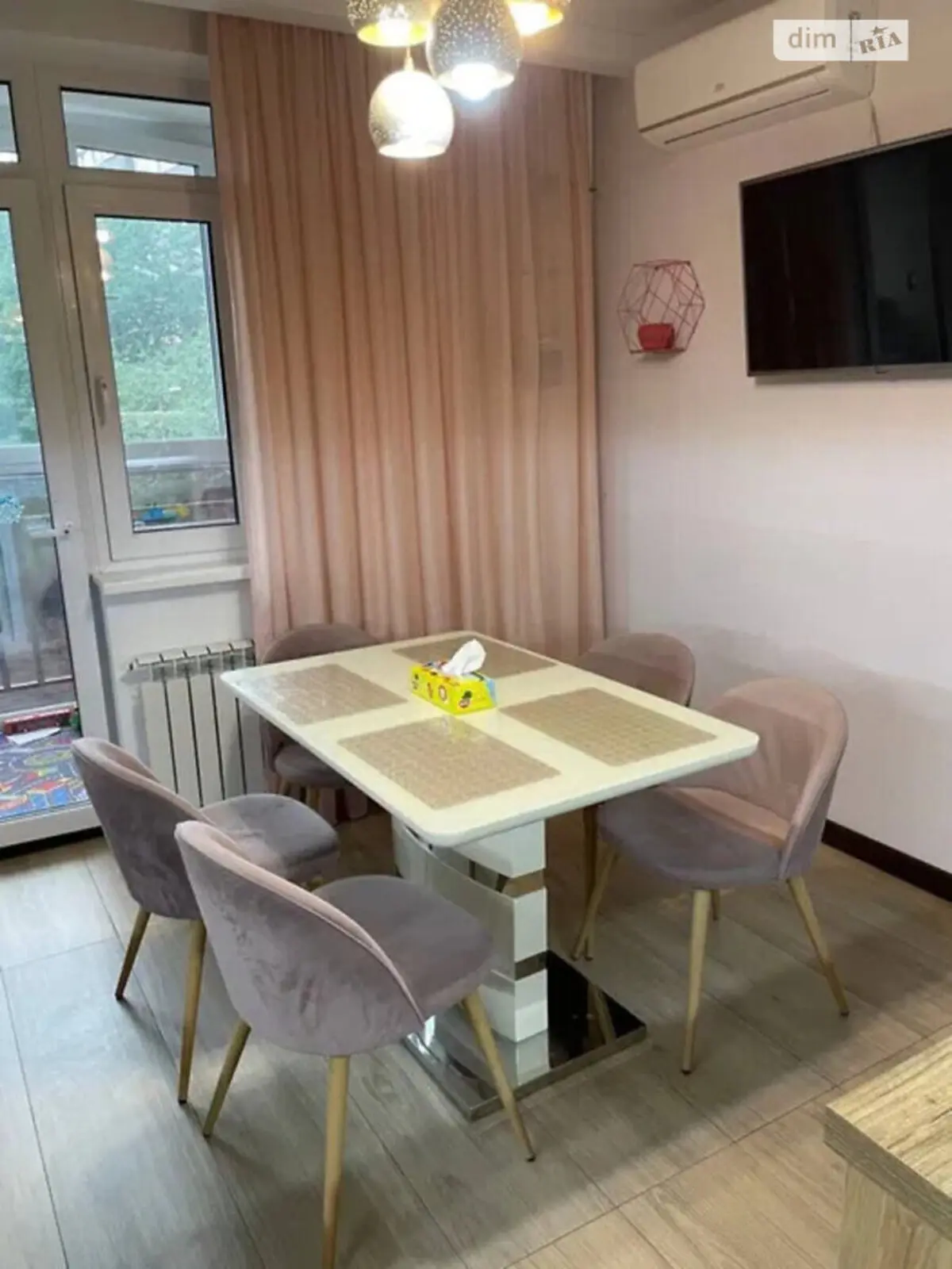 Фото Продаю 2 кімнатну квартиру, 68 кв. м, Метрологічна вул.  Київ, ціна: 150000 $, код 7682