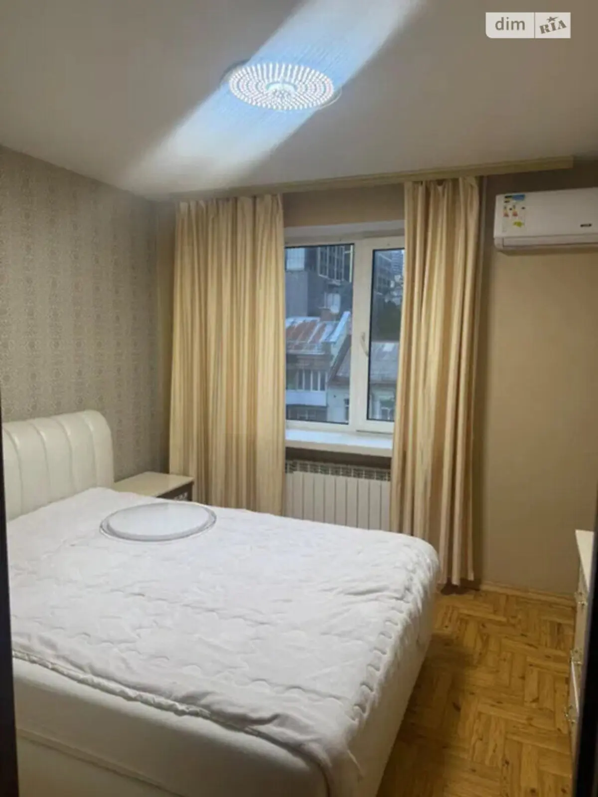 Фото Продаю 3 кімнатну квартиру, 71 кв. м, Антоновича вул. (Горького) 103а Київ, ціна: 115000 $, код 7686
