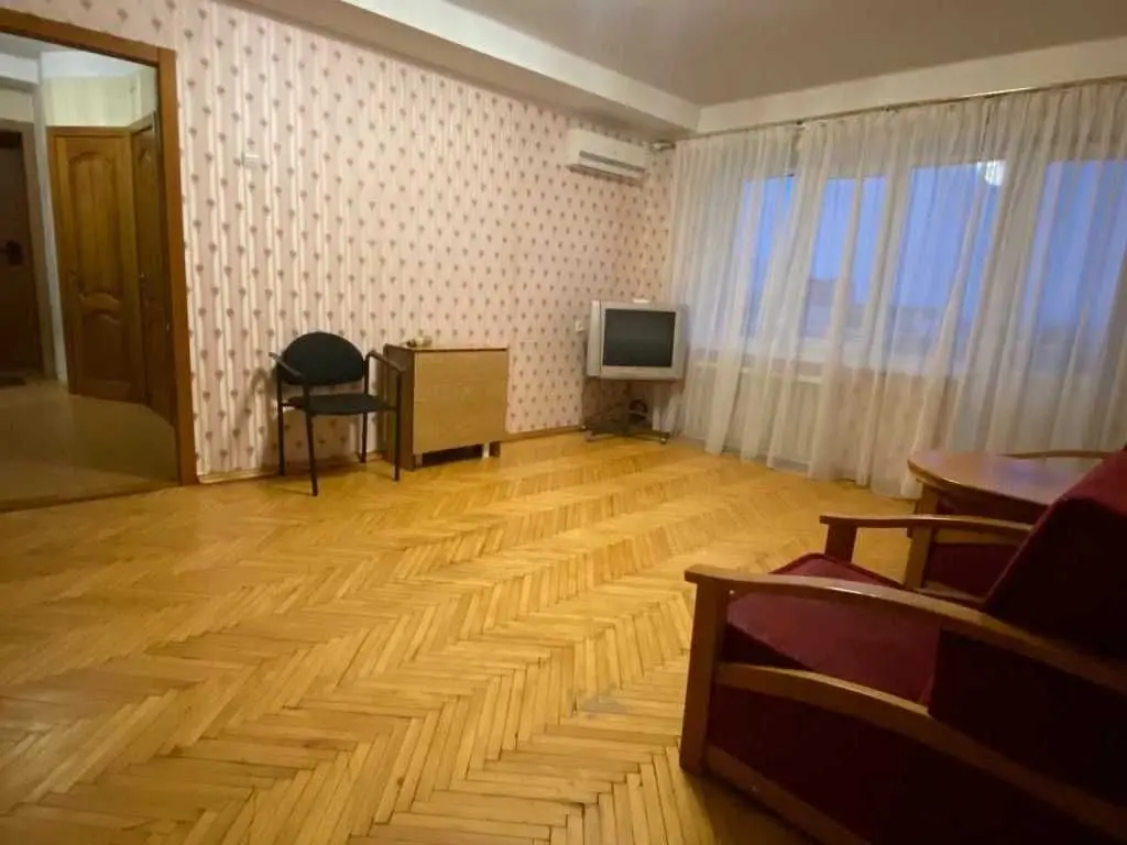 Фото Снять 3-комнатную квартиру, Кирилловская ул. (Фрунзе) 117 Киев в долгосрочную аренду, цена: 19000 UAH, код 7688