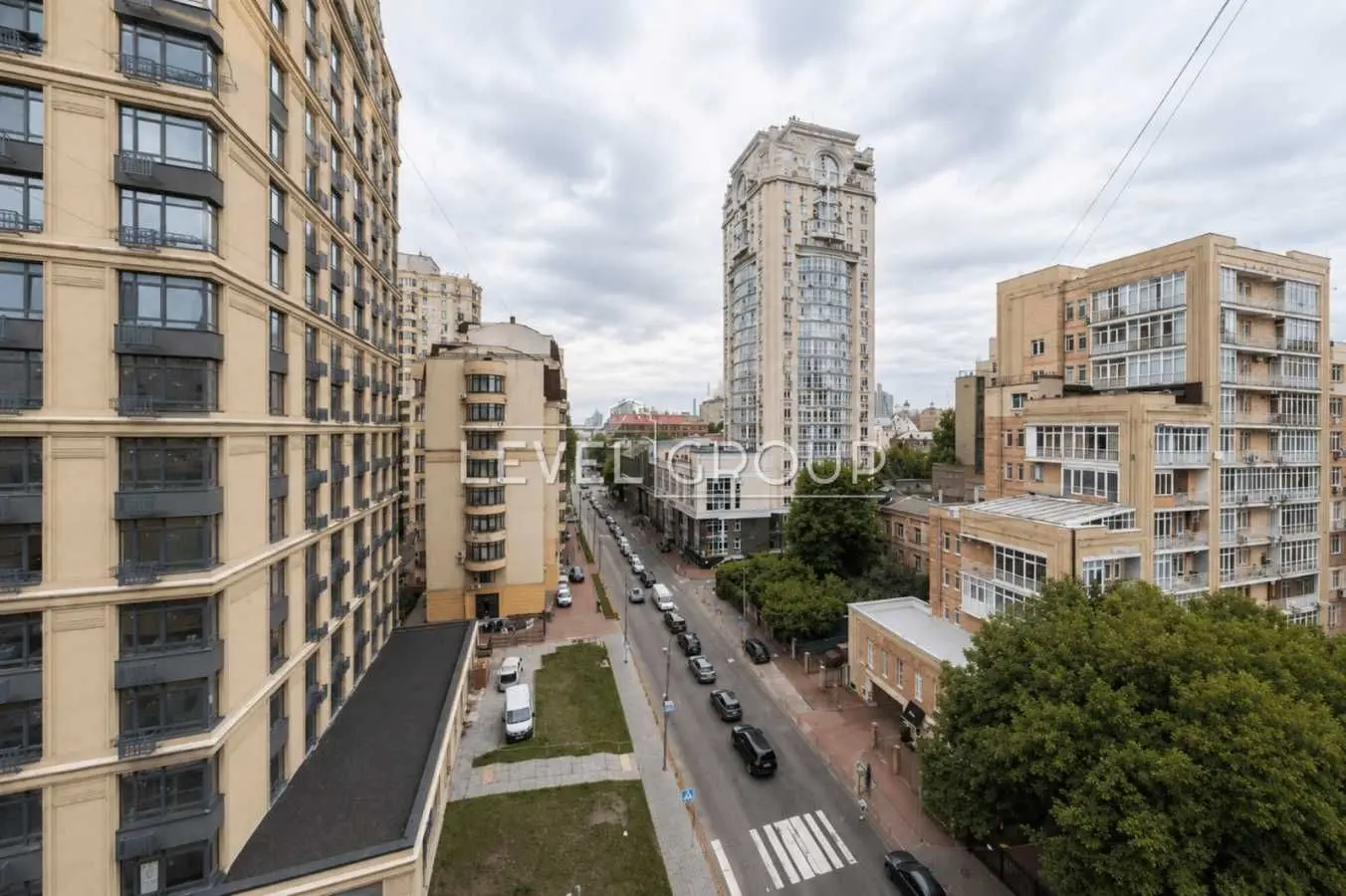 Фото Продаю 4 кімнатну квартиру, 182.5 кв. м, Дмитрівська вул. 45 Київ, ціна: 320000 USD, код 7695