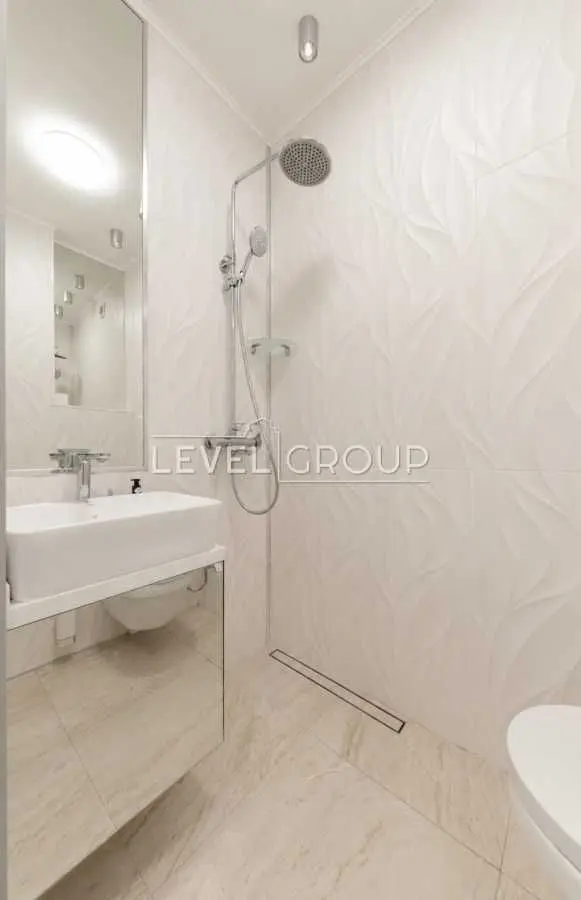 Фото Продаю 4 кімнатну квартиру, 182.5 кв. м, Дмитрівська вул. 45 Київ, ціна: 320000 USD, код 7695