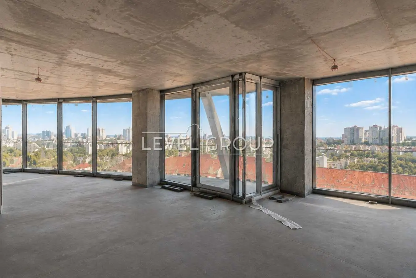Фото Продаю 3-комнатную квартиру, 124 кв. м, Иоанна Павла II ул. (Патриса Лумумбы)  Киев, цена: 409500 USD, код 7697